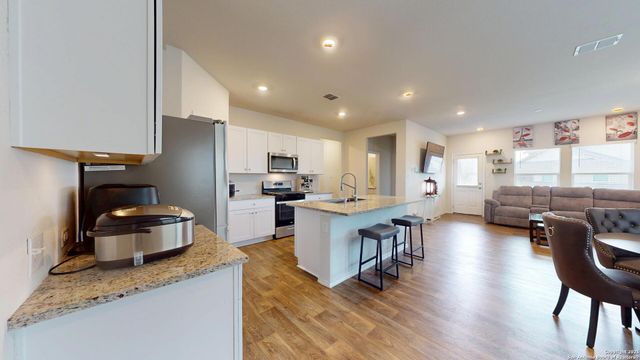 4021 LILAC PATH, St Hedwig, TX 78152