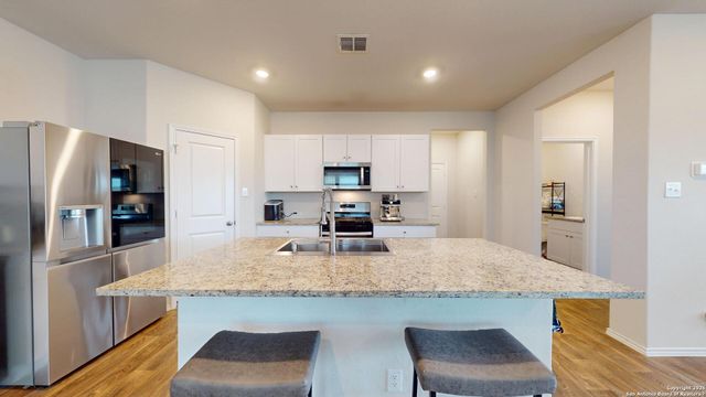 4021 LILAC PATH, St Hedwig, TX 78152