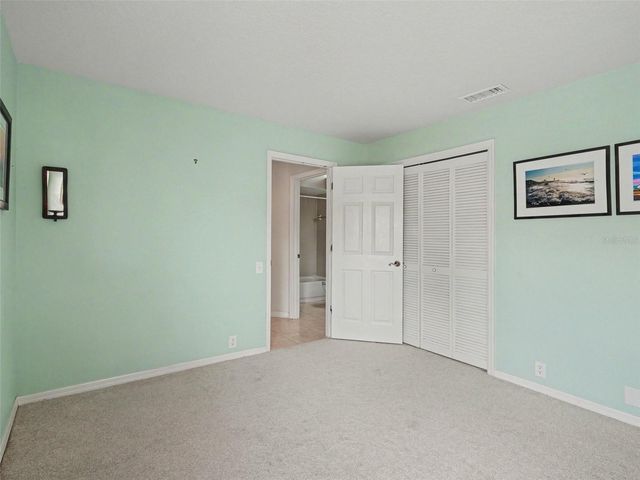 6643 OAKBROOKE CIRCLE, Bradenton, FL 34202