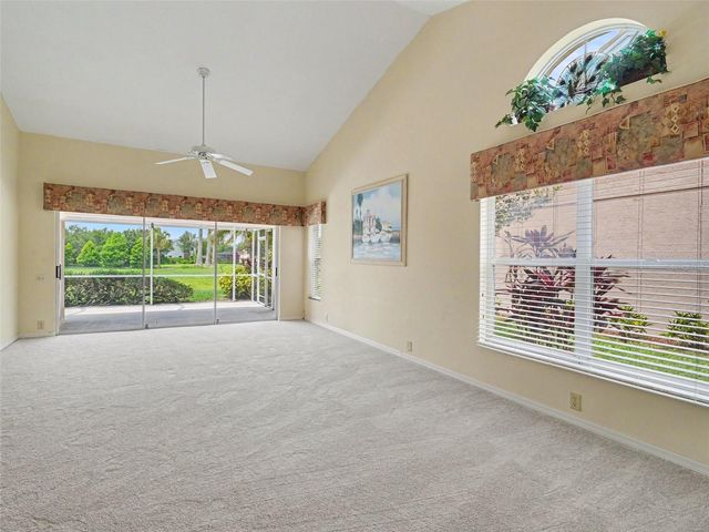 6643 OAKBROOKE CIRCLE, Bradenton, FL 34202