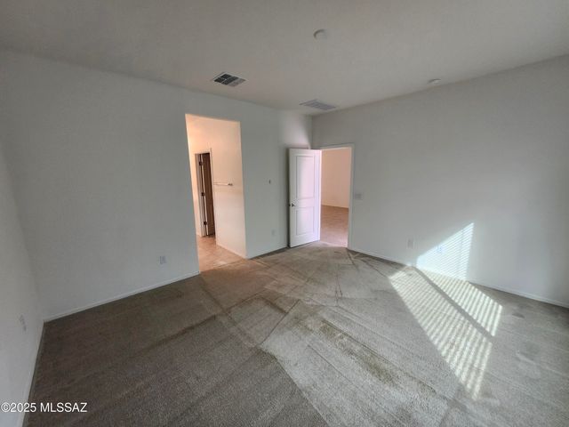 6886 E Via Rancho Rosario, Tucson, AZ 85756