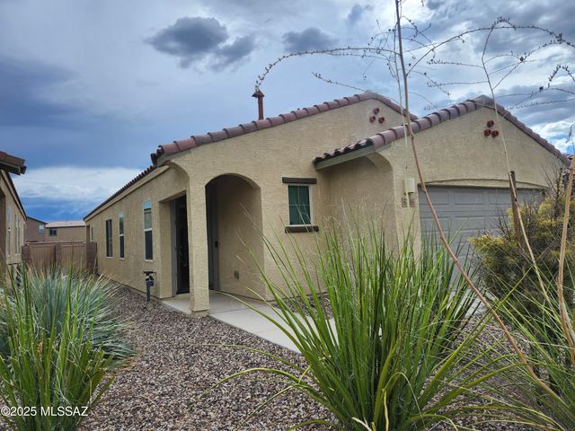 6886 E Via Rancho Rosario, Tucson, AZ 85756