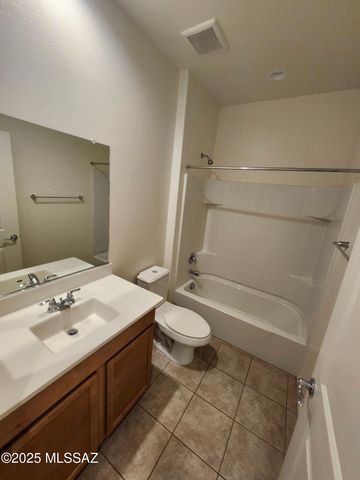 6886 E Via Rancho Rosario, Tucson, AZ 85756