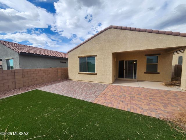 6886 E Via Rancho Rosario, Tucson, AZ 85756