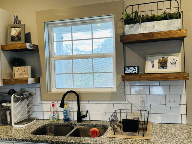 319 Lear Rd, Portland, TN 37148