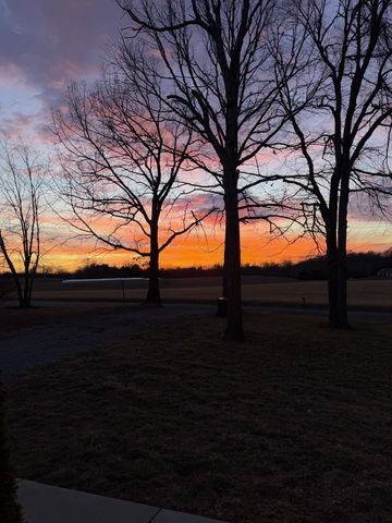 319 Lear Rd, Portland, TN 37148