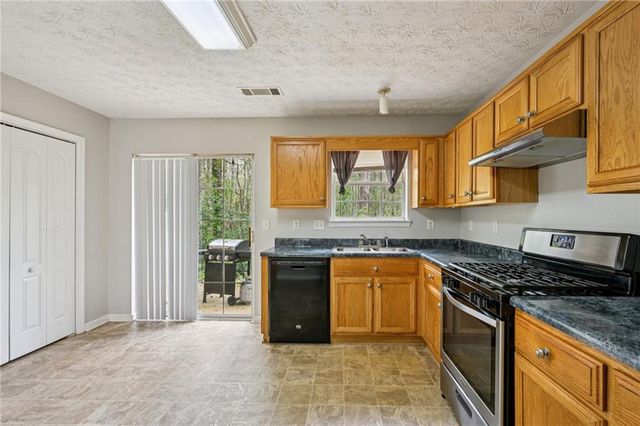 5007 Chupp Way Circle, Lithonia, GA 30038