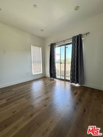 250 S Burlington Avenue, Los Angeles, CA 90057