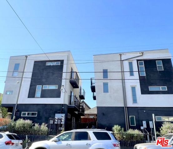 250 S Burlington Avenue, Los Angeles, CA 90057