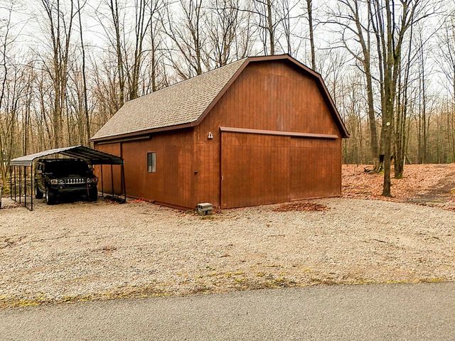 837 E Whitetail Drive, Midland, MI 48640