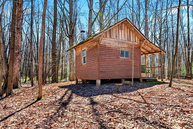 837 E Whitetail Drive, Midland, MI 48640