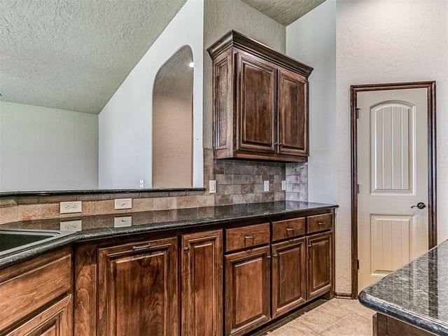 2805 SW 97th Street, Oklahoma City, OK 73159