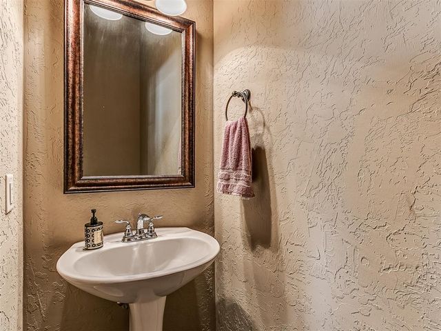 2805 SW 97th Street, Oklahoma City, OK 73159