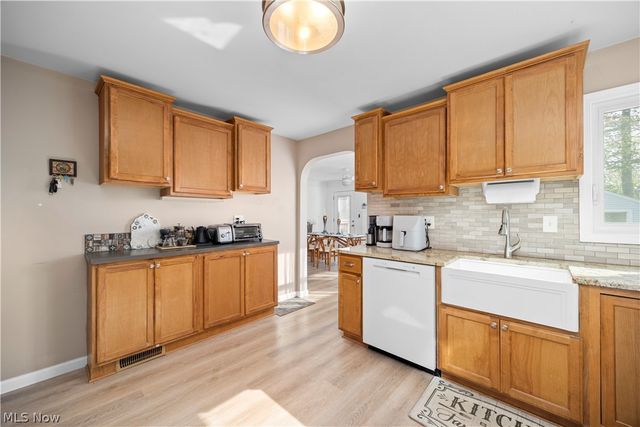 45 E 219th Street, Euclid, OH 44123