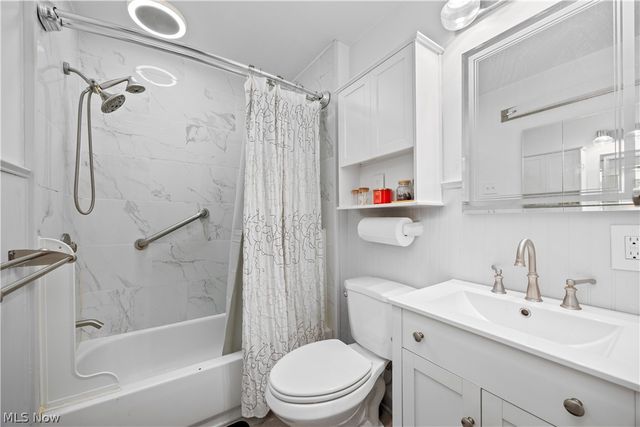 45 E 219th Street, Euclid, OH 44123