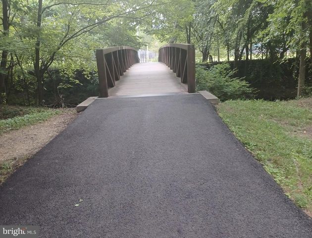 1346 S COLUMBUS ST, Arlington, VA 22204