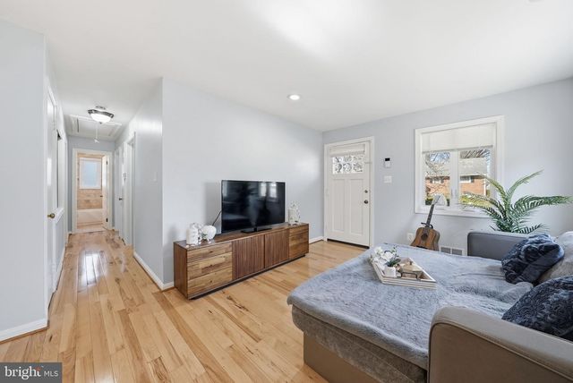 1346 S COLUMBUS ST, Arlington, VA 22204