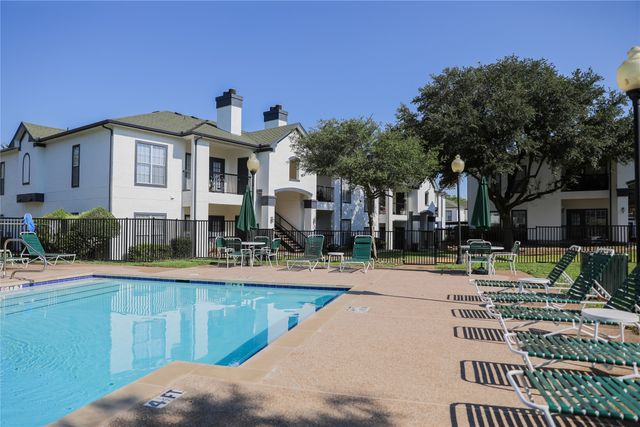 1600 N 9th Street B2R, Midlothian, TX 76065
