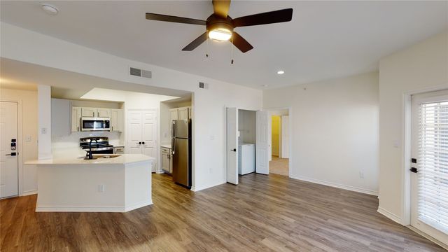 1600 N 9th Street B2R, Midlothian, TX 76065