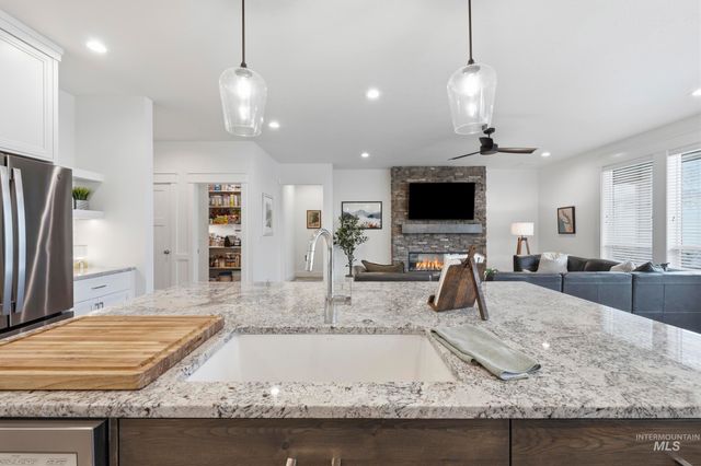 1310 W Winsett, Kuna, ID 83634