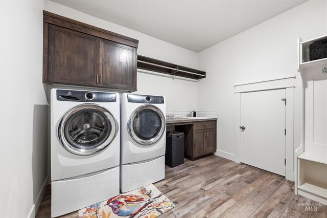 1310 W Winsett, Kuna, ID 83634