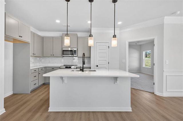 549 Grover Street, Hoschton, GA 30548