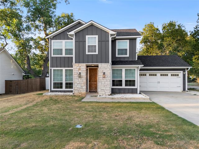 406 William Street, Pottsboro, TX 75076
