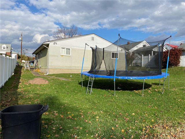 1318 Strawn Ave., New Kensington, PA 15068