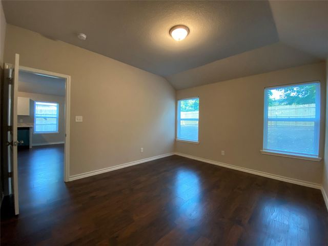 1304 E Magnolia Avenue, Fort Worth, TX 76104