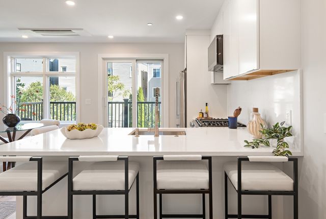 46 Everett Street 3, Boston, MA 02128