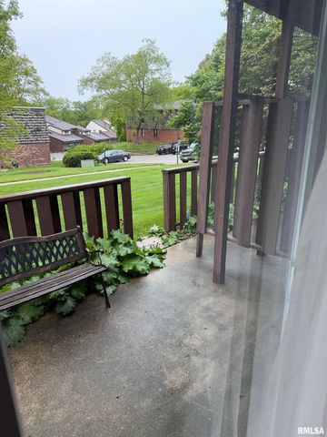 1910 Jeanette Ln Apt 3, Springfield, IL 62702
