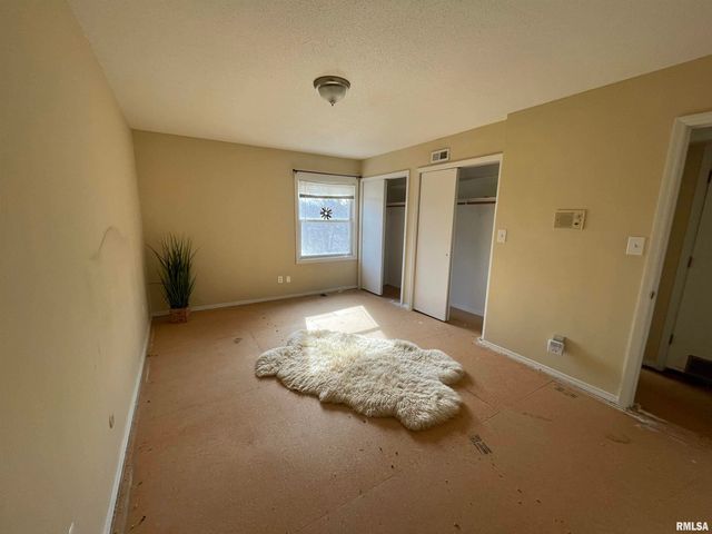 1910 Jeanette Ln Apt 3, Springfield, IL 62702