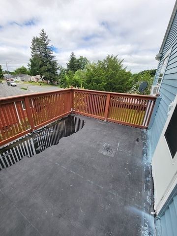 203 Burncoat St, Worcester, MA 01606