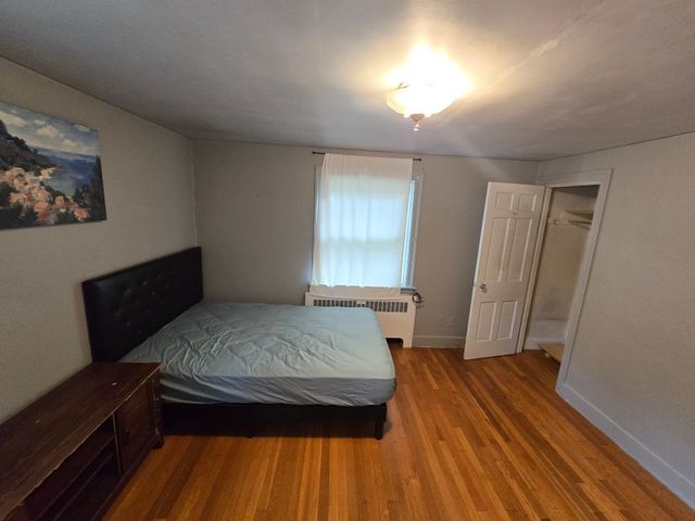 203 Burncoat St, Worcester, MA 01606