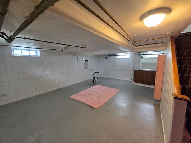 203 Burncoat St, Worcester, MA 01606