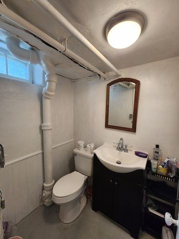 203 Burncoat St, Worcester, MA 01606