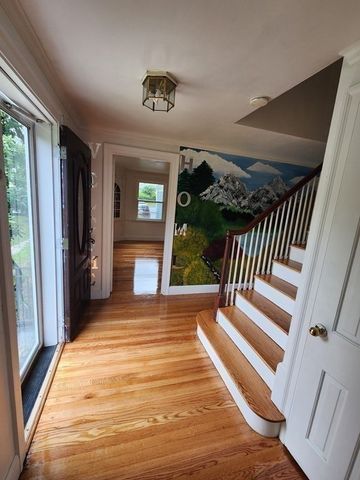 203 Burncoat St, Worcester, MA 01606