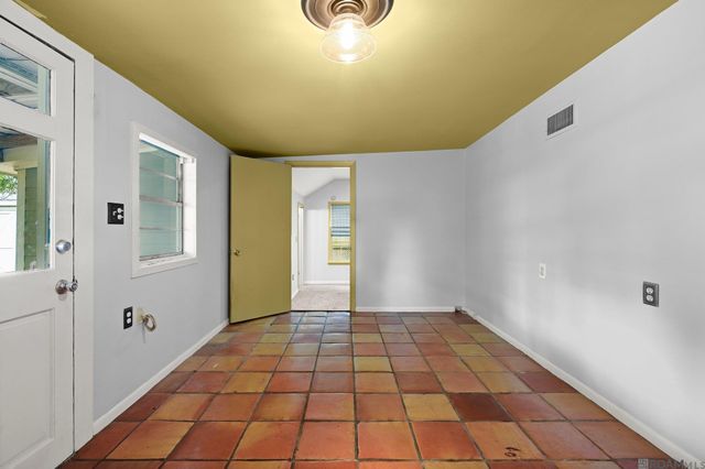2222 Ferndale Ave, Baton Rouge, LA 70808