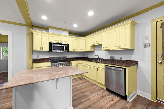 2222 Ferndale Ave, Baton Rouge, LA 70808