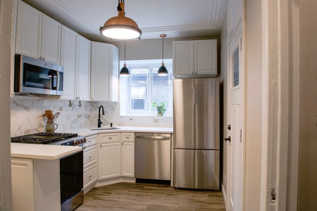 6932 W Medill Avenue 1C, Chicago, IL 60707