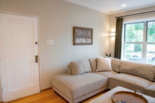 6932 W Medill Avenue 1C, Chicago, IL 60707