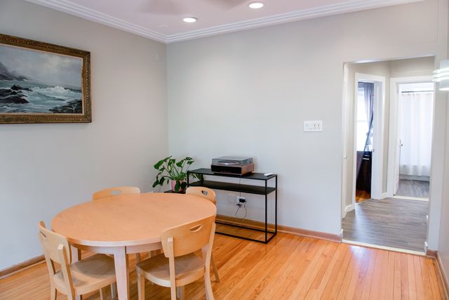 6932 W Medill Avenue 1C, Chicago, IL 60707