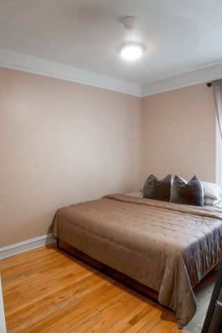 6932 W Medill Avenue 1C, Chicago, IL 60707