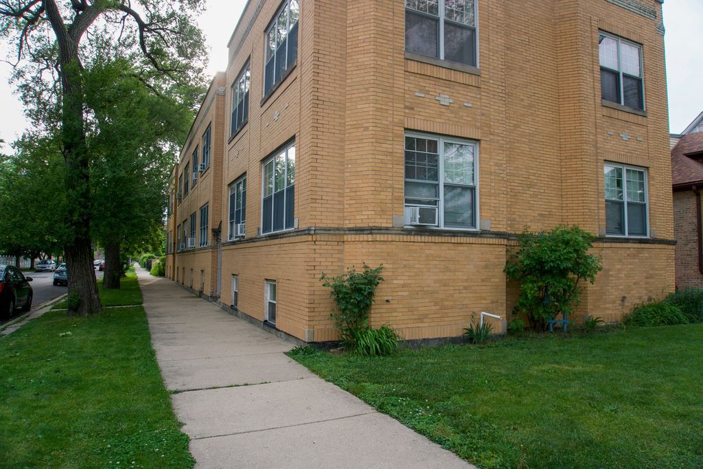 6932 W Medill Avenue 1C, Chicago, IL 60707