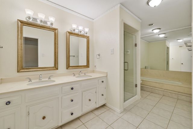 3020 Stonehenge Lane, Carrollton, TX 75006