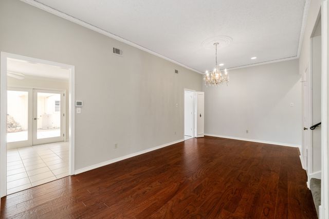 3020 Stonehenge Lane, Carrollton, TX 75006