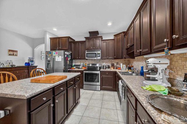 1763 Brantley Dr, Gulf Breeze, FL 32563