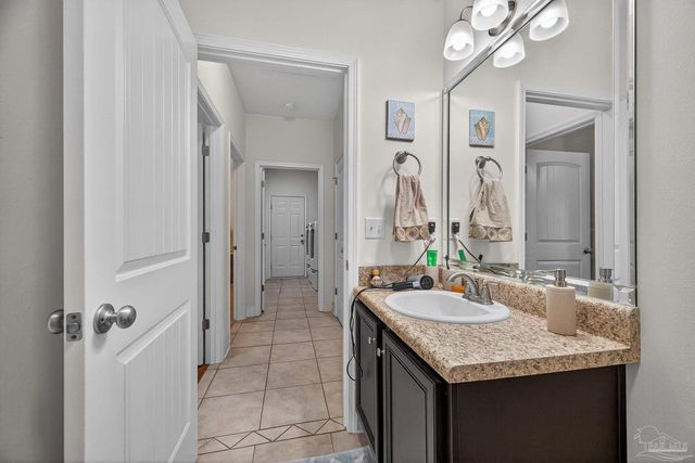 1763 Brantley Dr, Gulf Breeze, FL 32563