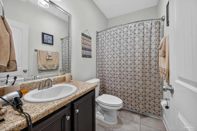 1763 Brantley Dr, Gulf Breeze, FL 32563