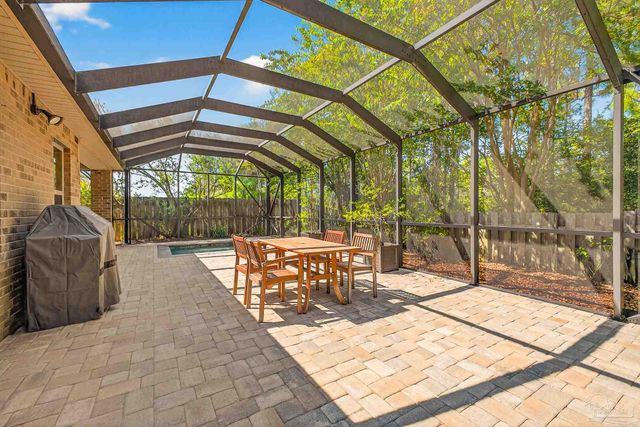 1763 Brantley Dr, Gulf Breeze, FL 32563